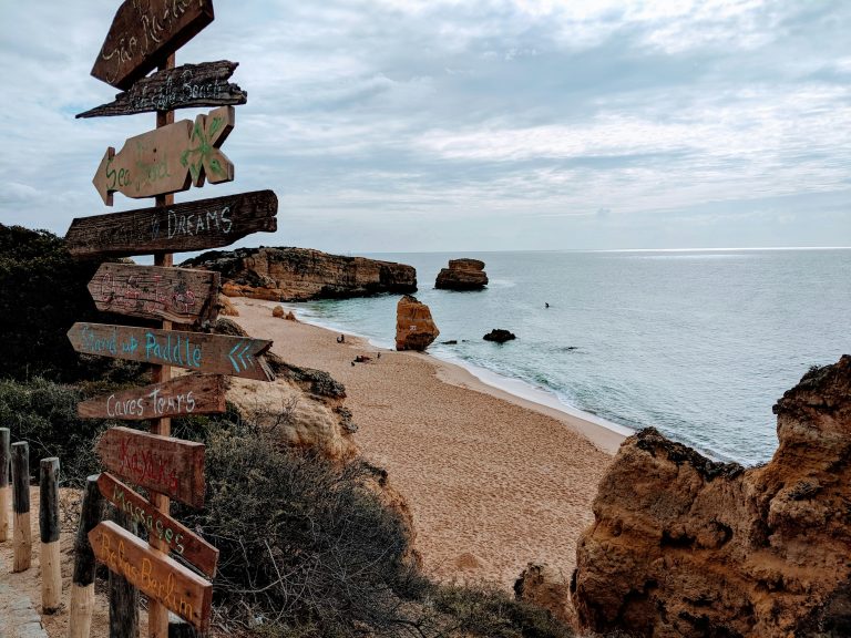 Faro to Albufeira | Transfers, Transport Options, & Tips