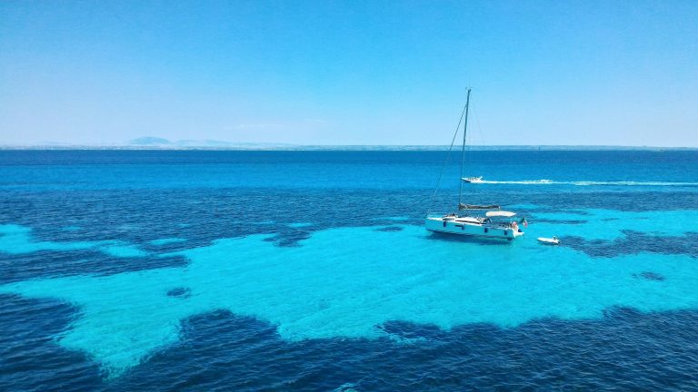 a Day Trip from Trapani to Favignana: Exploring by Hydrofoil