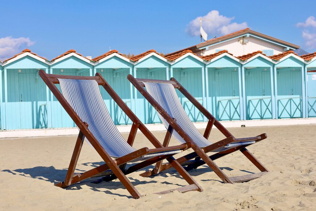 Top Seaside Towns in Tuscany For Fun in the Sun 5 claudio poggio 07SEW4Wty g unsplash 1