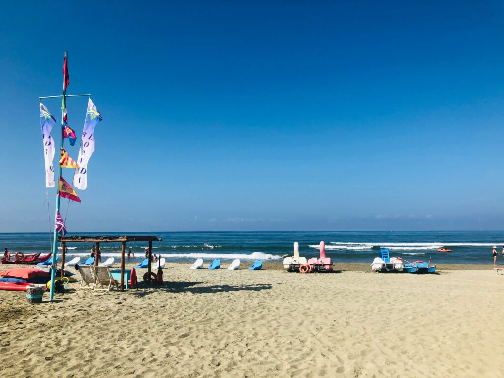 Top Seaside Towns in Tuscany For Fun in the Sun 1 diederik smit tyVEXWhSlb4 unsplash