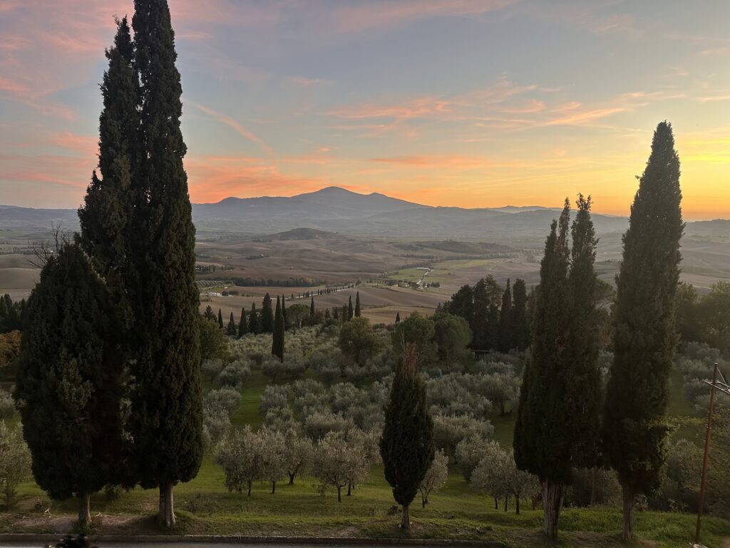 The Best Southern Tuscany Towns: Where to Stay, What to Eat & When to Visit 3 pienza
